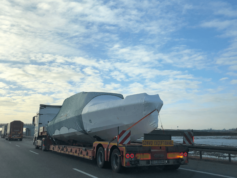 Siatki transportowe na lodzie