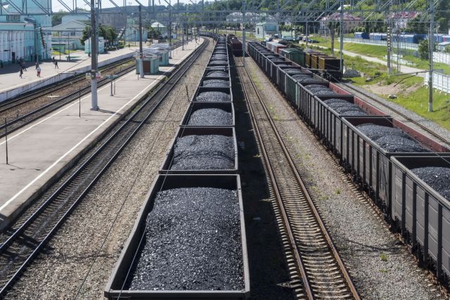 Siatki transportowe zabezpieczające wagony